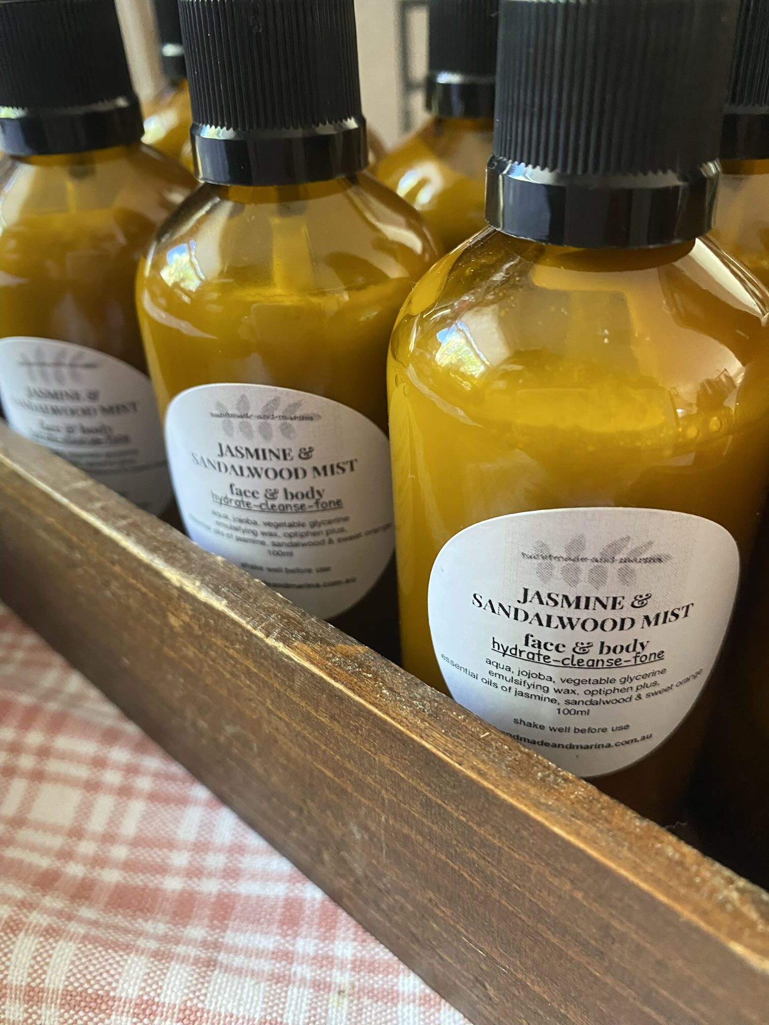 Hydrating Jasmine & Sandalwood Mist 100 ml - Image 2